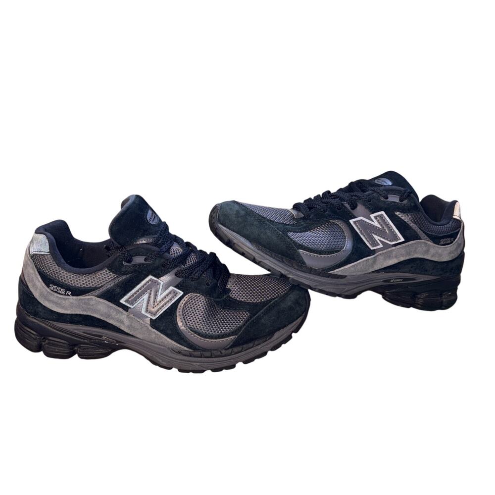 New Balance 2002R Black Magnet M2002RBL Men's Size 8.5 Suede Running Shoes